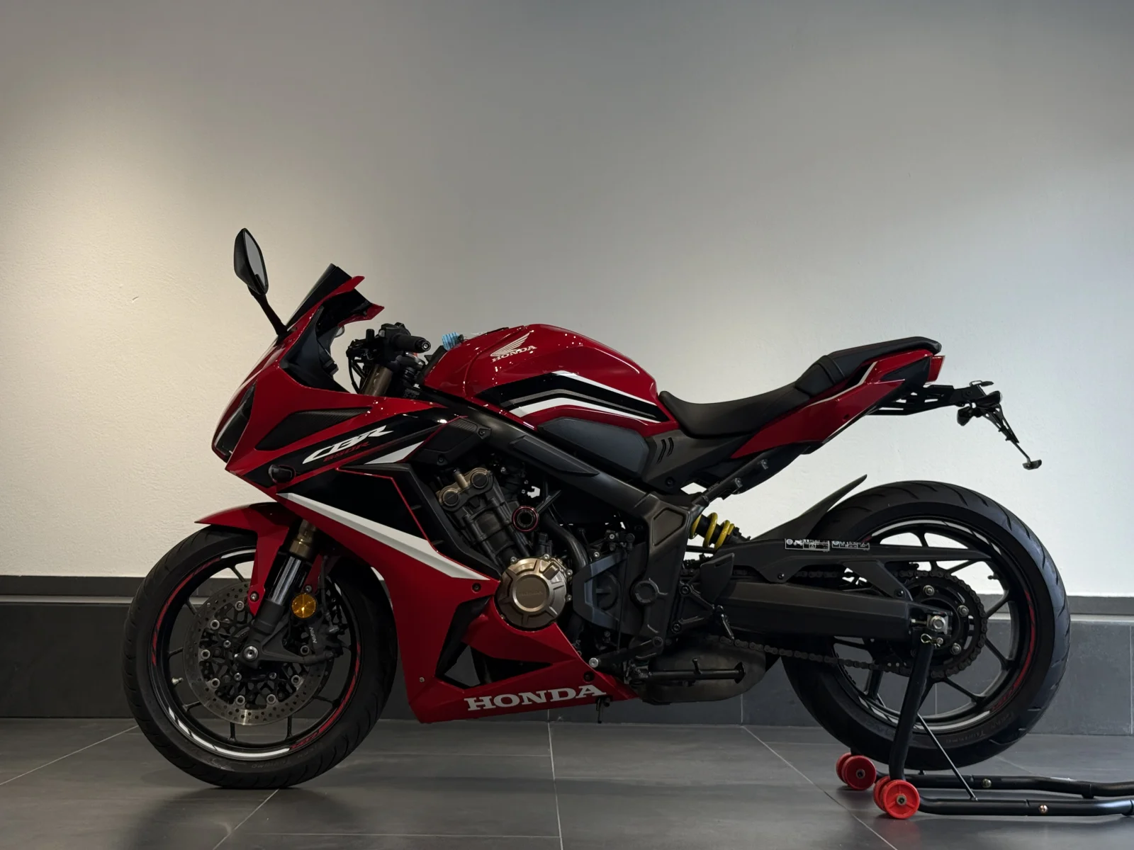 Honda CBR 650 R | 1. Hand | 12.439 Km | TÜV Neu | A2