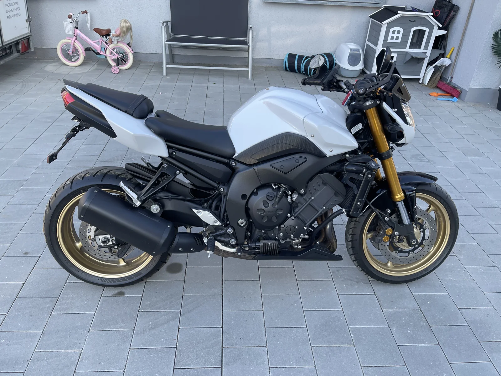 Yamaha Fz8 rn25