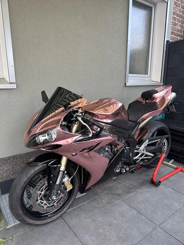 Yamaha R1 RN12